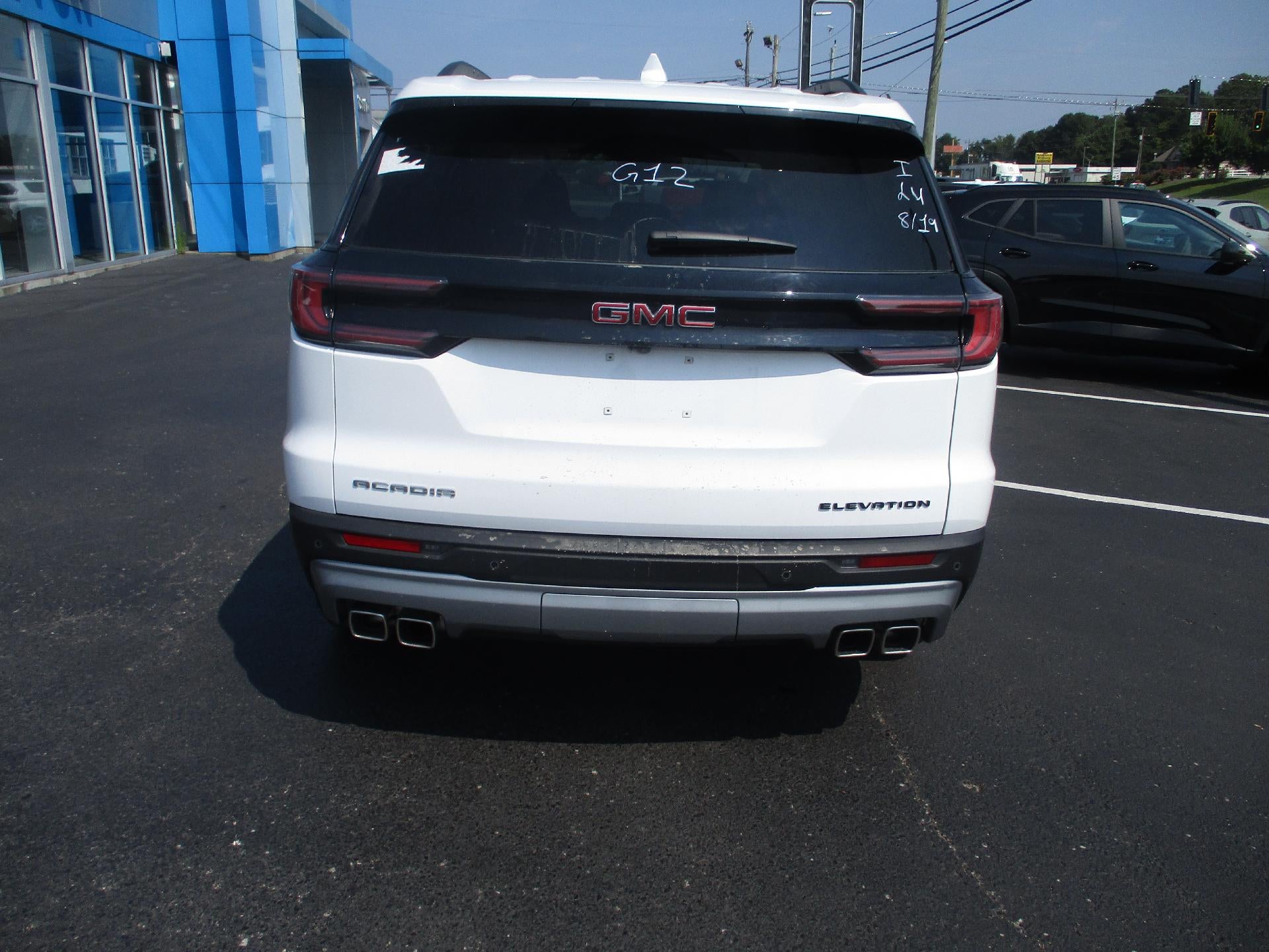 2025 GMC Acadia Elevation