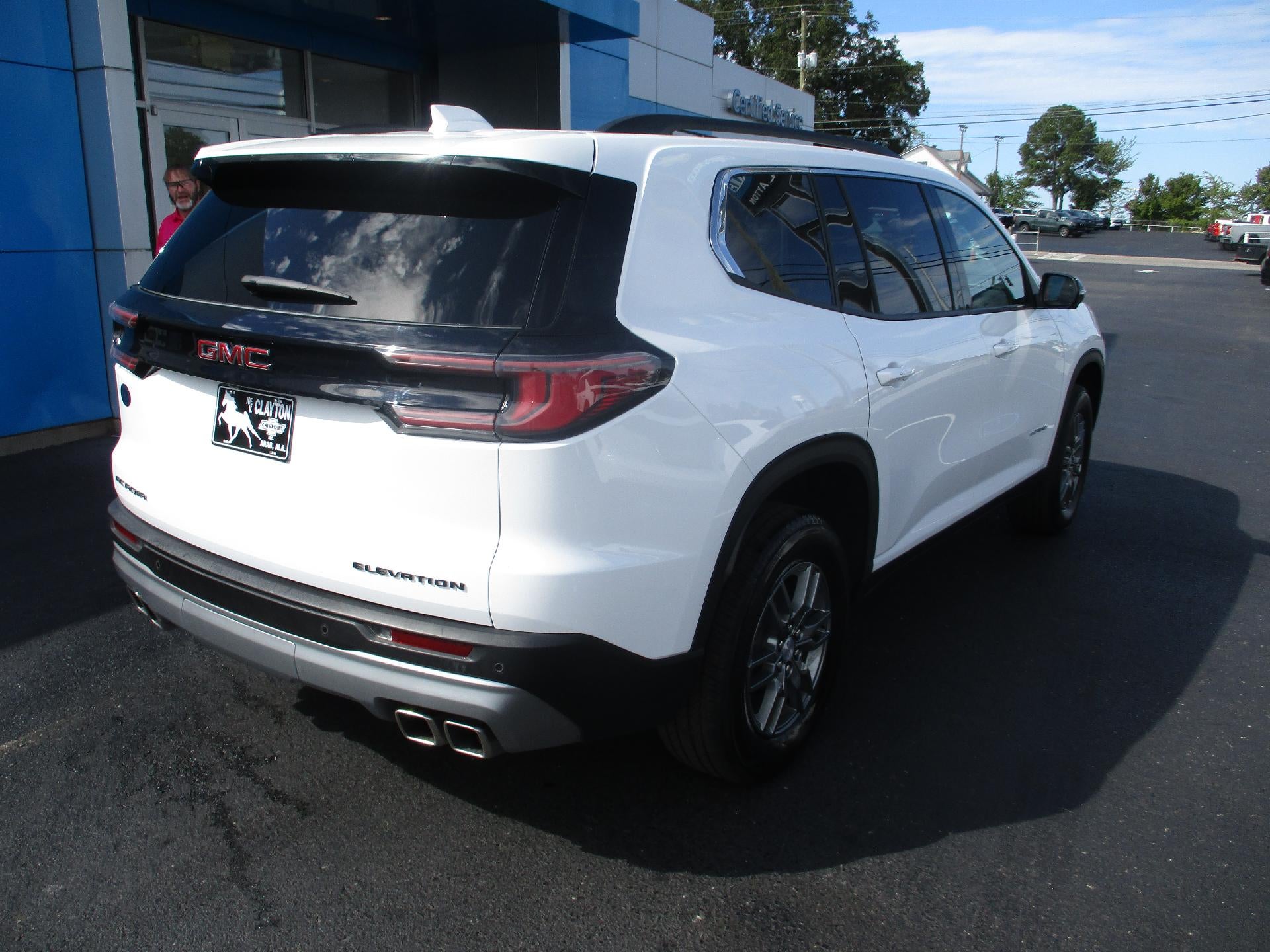 2025 GMC Acadia Elevation