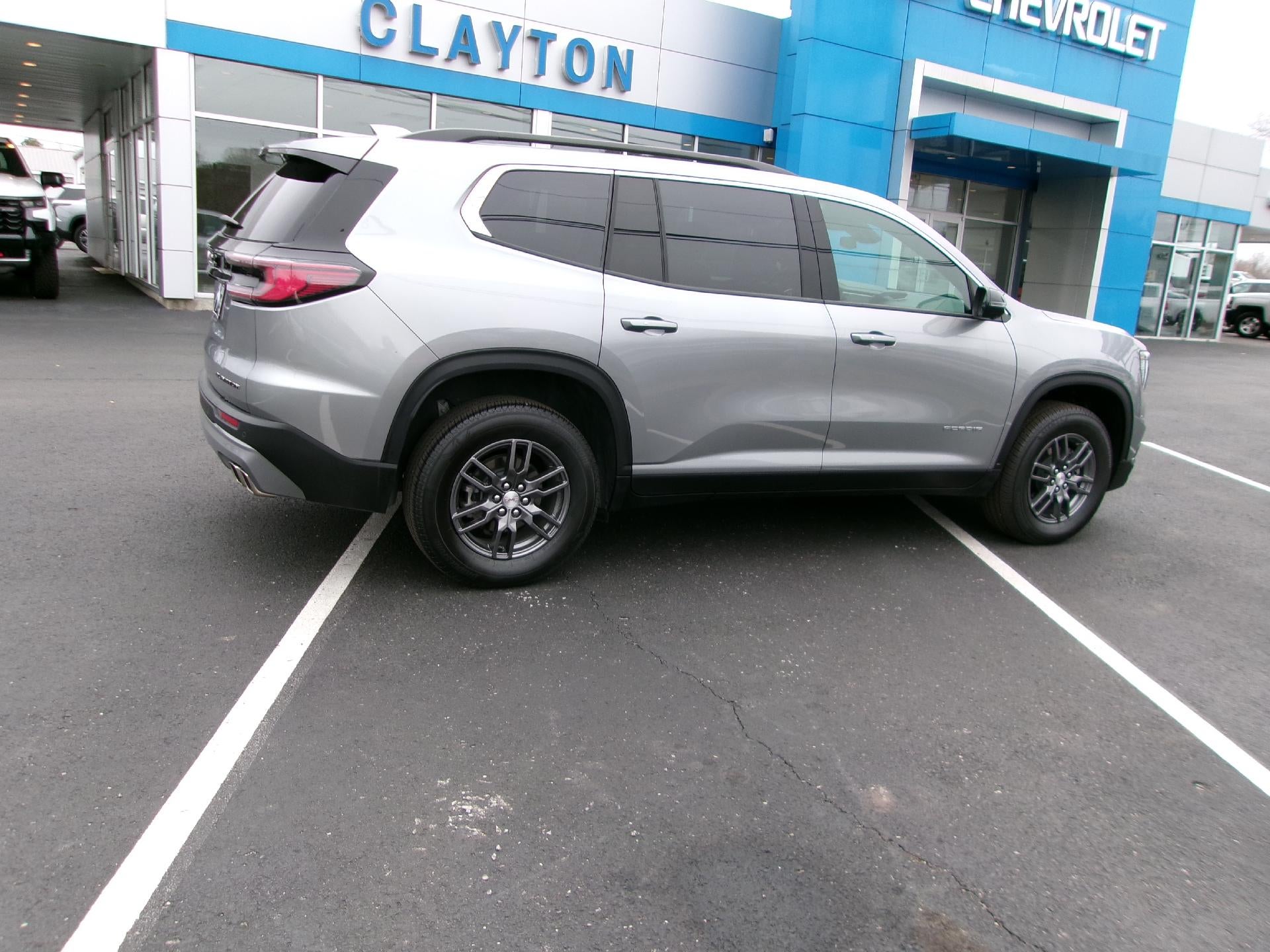 2025 GMC Acadia Elevation