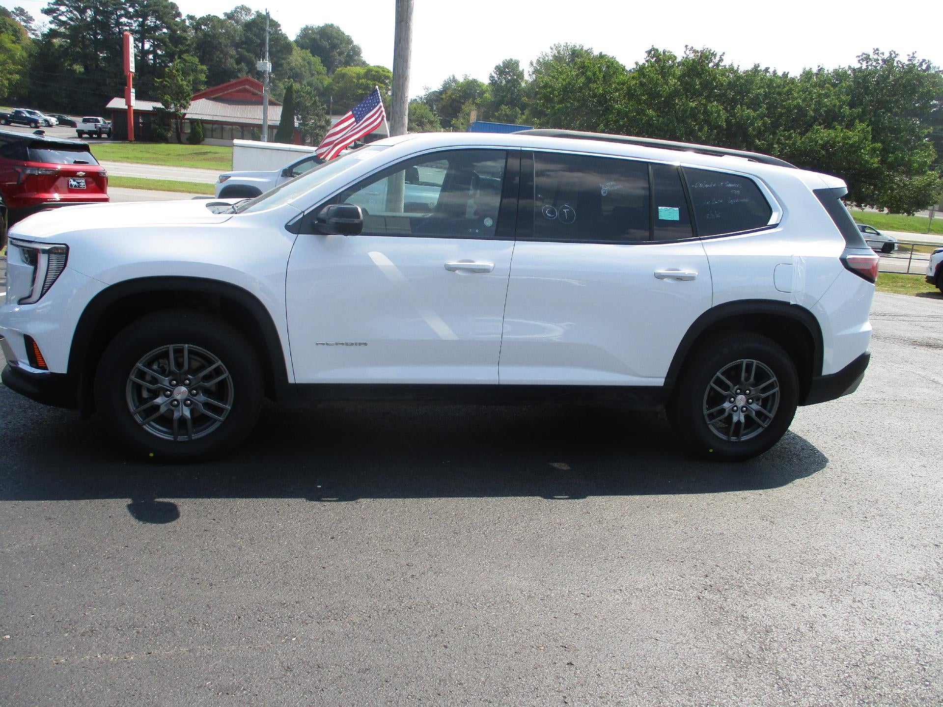 2025 GMC Acadia Elevation