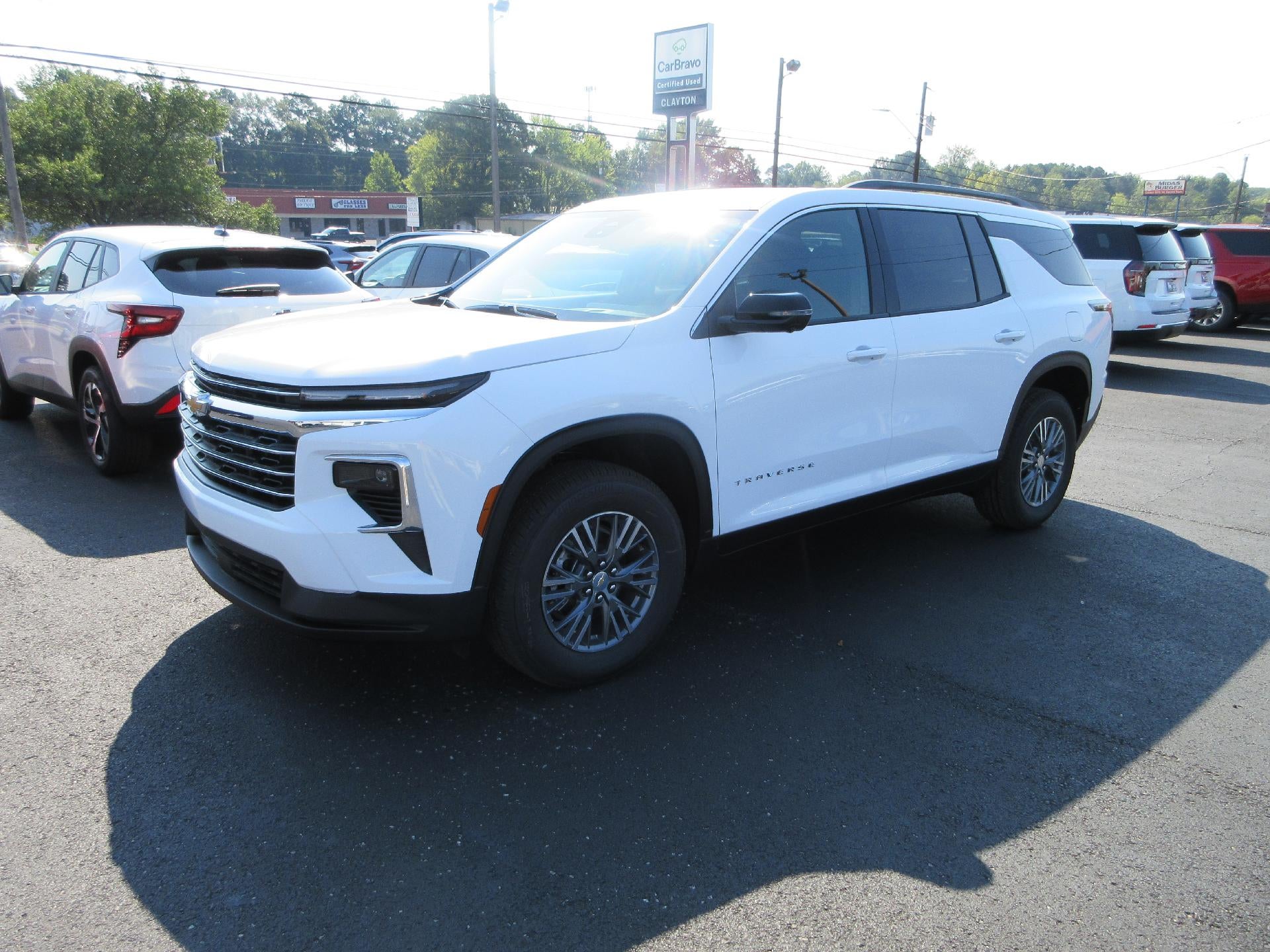 2027 Chevrolet Traverse LT