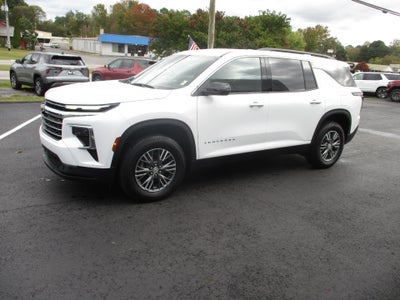 2025 Chevrolet Traverse LT