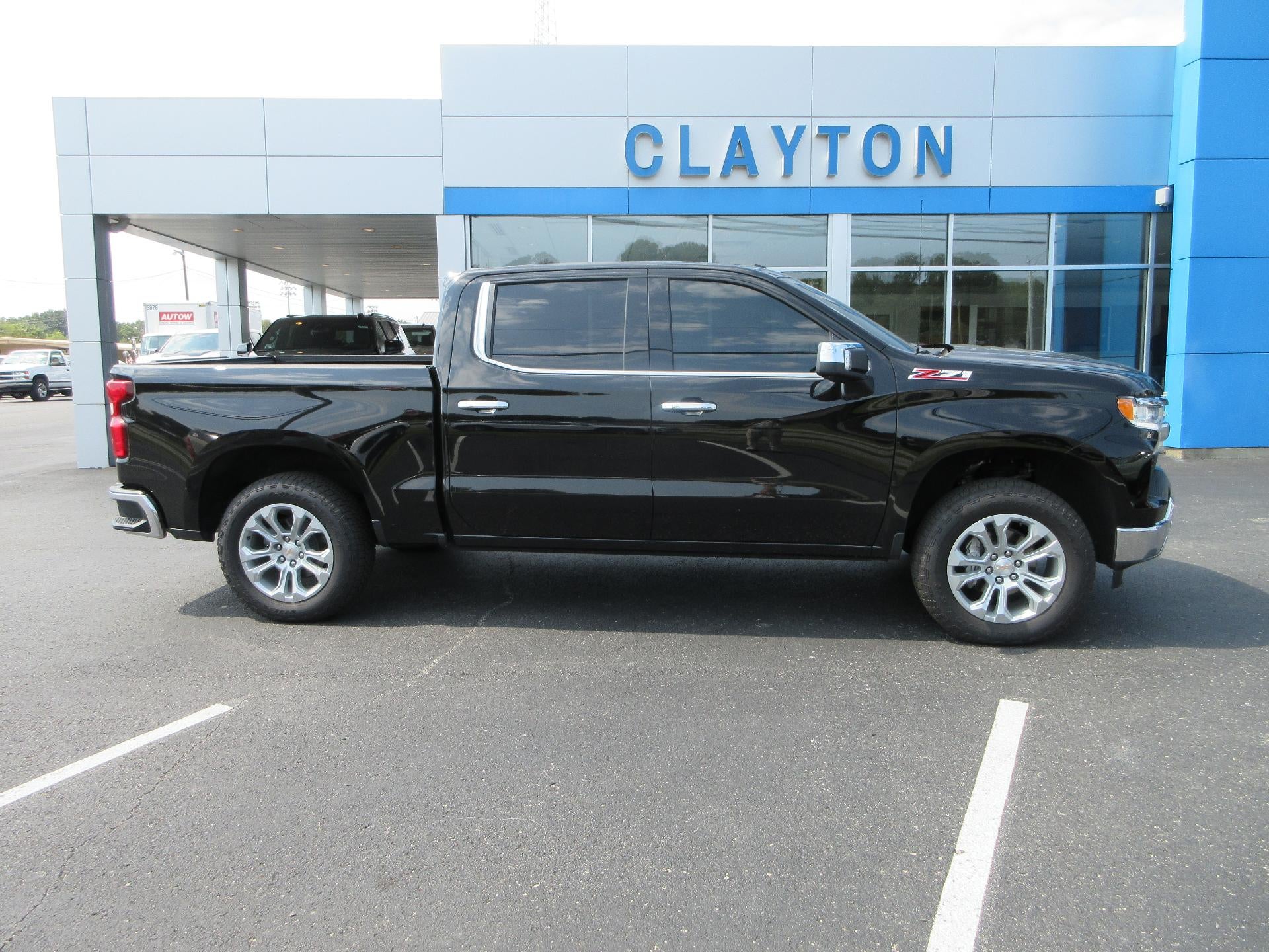2025 Chevrolet Silverado 1500 LTZ