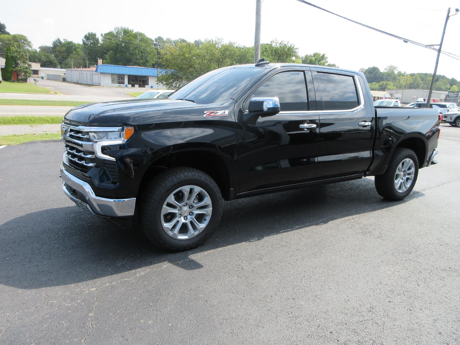 2025 Chevrolet Silverado 1500 LTZ