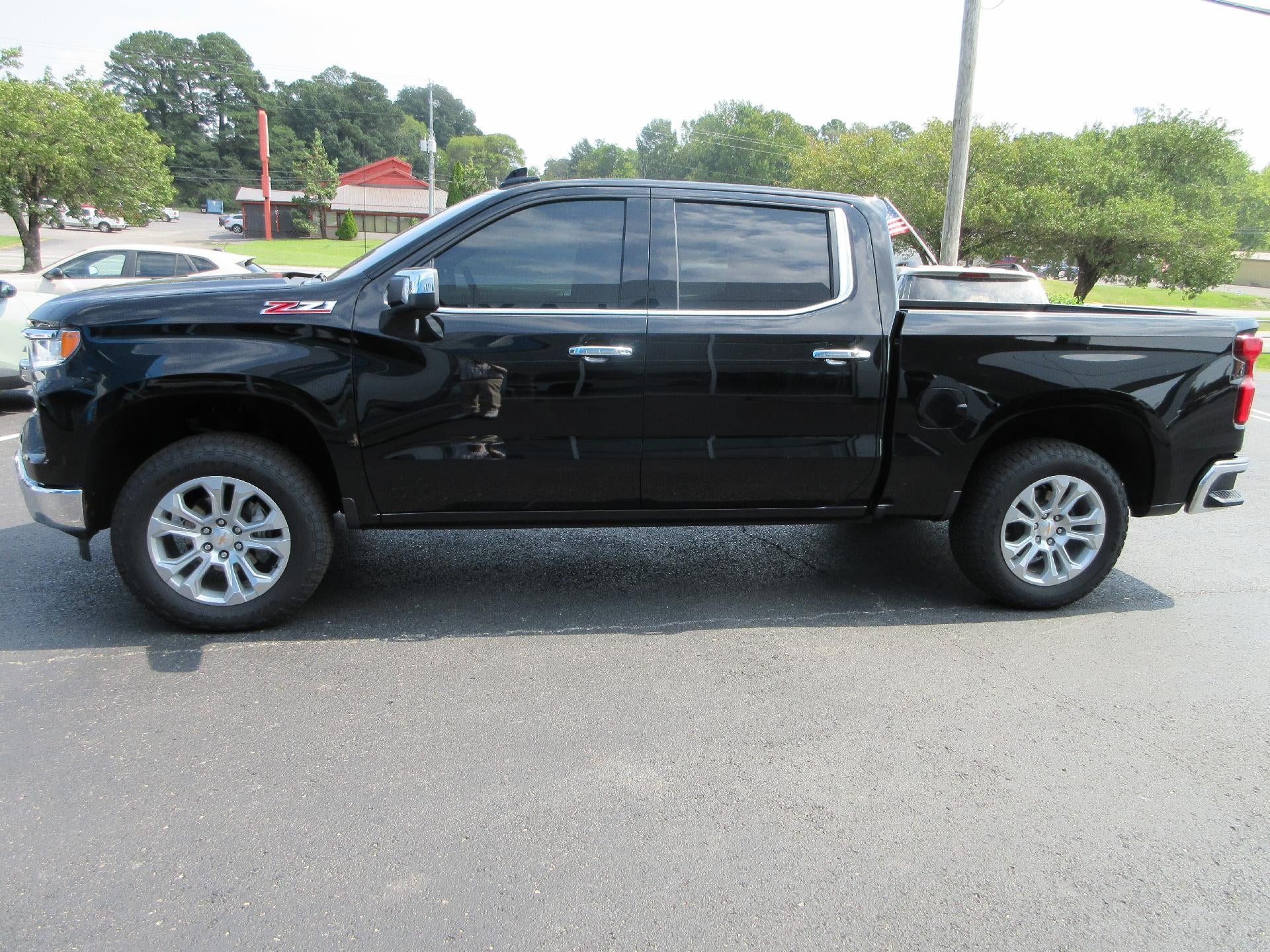 2025 Chevrolet Silverado 1500 LTZ