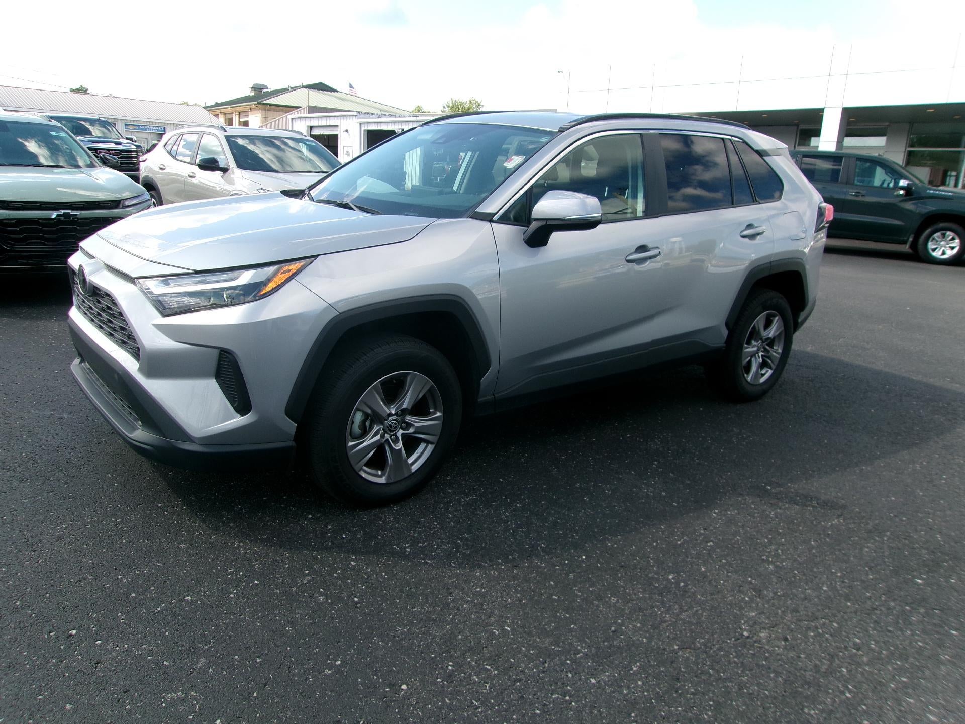 2025 Toyota RAV4 XLE