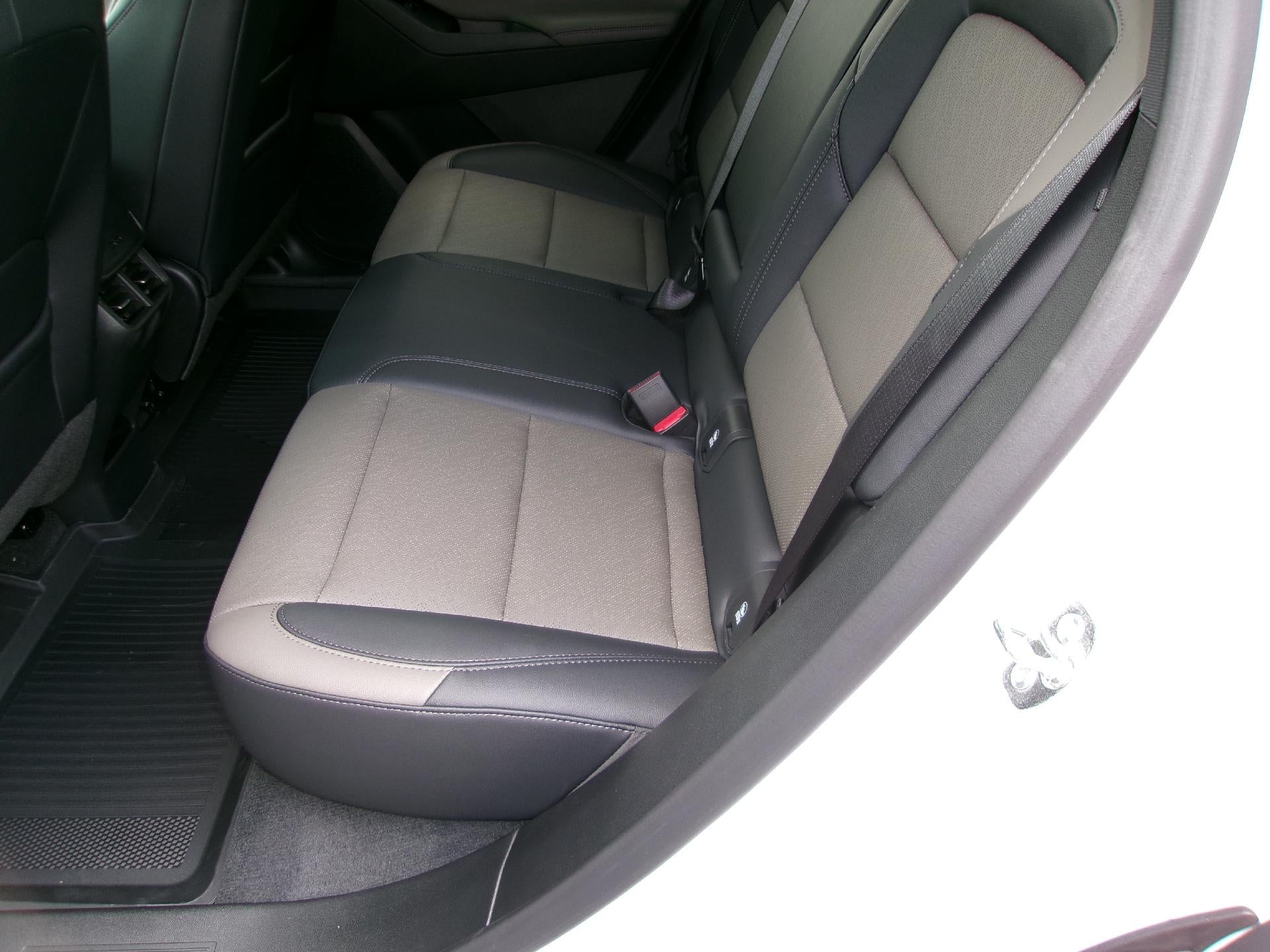2027 Chevrolet Equinox FWD LT