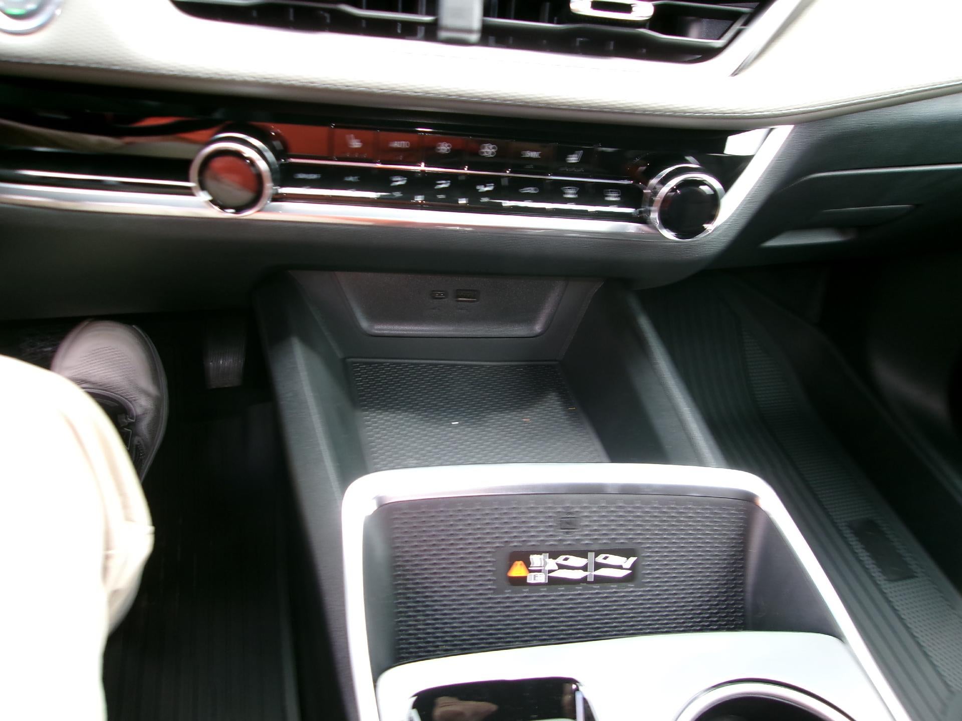2027 Chevrolet Equinox FWD LT
