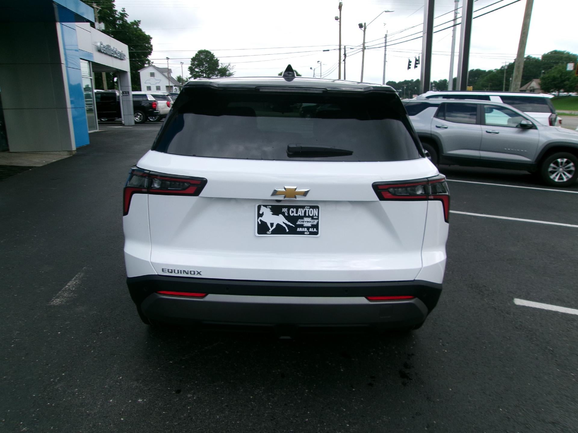2027 Chevrolet Equinox FWD LT