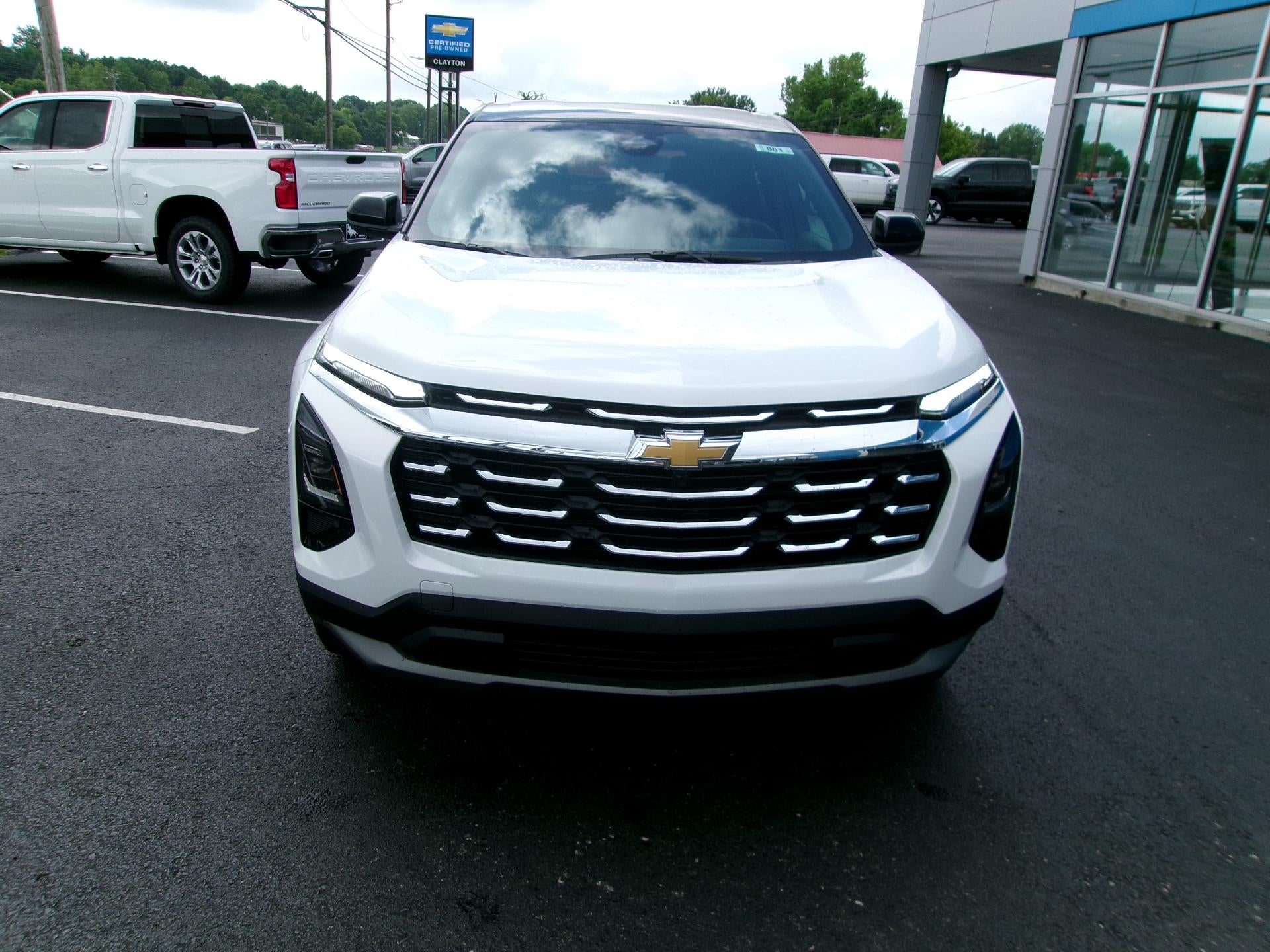 2027 Chevrolet Equinox FWD LT
